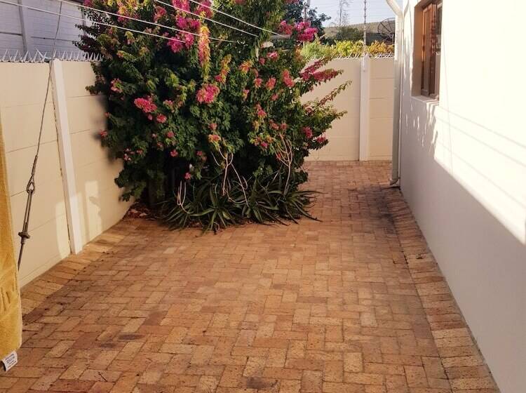 펜션 Executive Accommodation Bellville