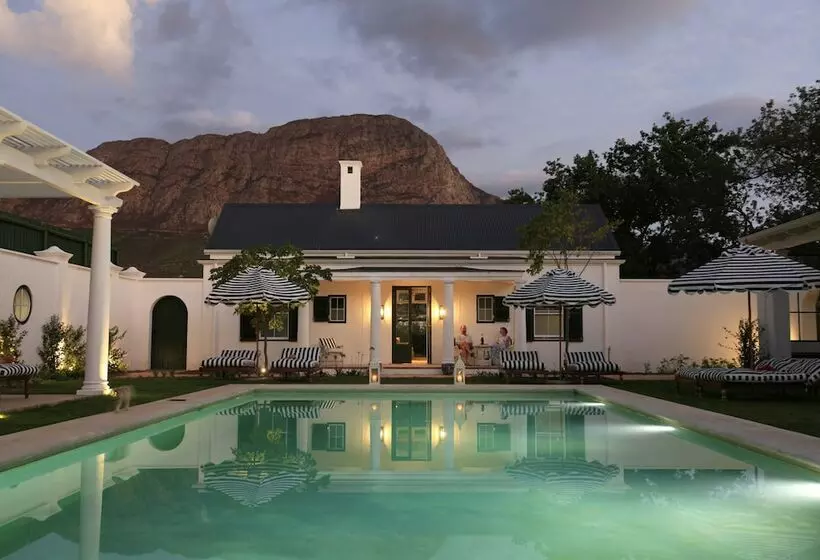 پانسیون La Cotte The Manor House
