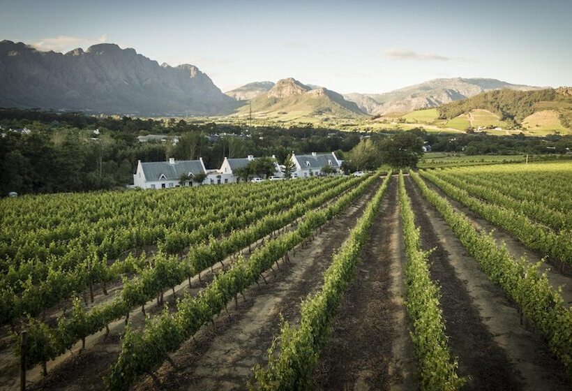 פנסיון La Cotte The Manor House