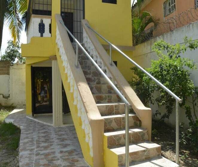 پانسیون Residencial Lakis 1