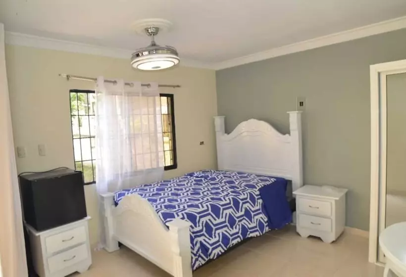 Majatalo Residencial Lakis 1