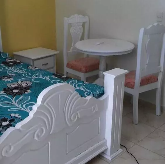 Majatalo Residencial Lakis 1