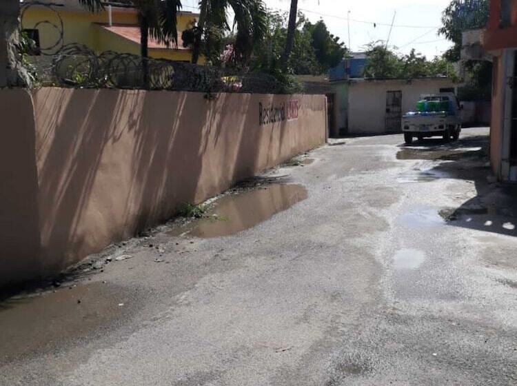 پانسیون Residencial Lakis 1