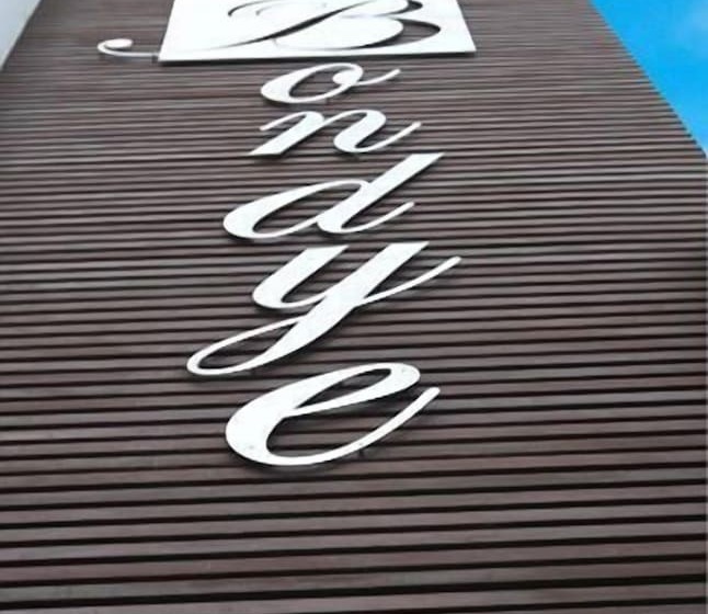 בית מלון כפרי Bondye