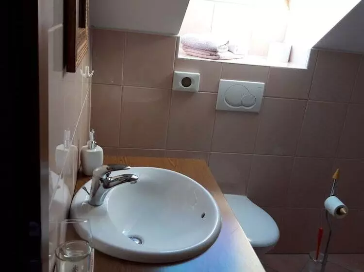 هتل Merkež Guest House