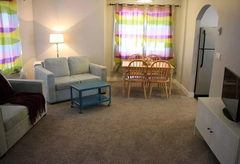 Hotelli Stoneshire Guesthouse
