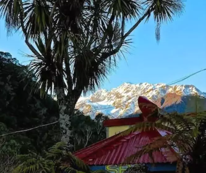 호스텔 Chateau Backpackers & Motels