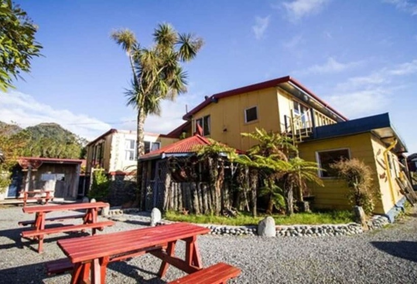 호스텔 Chateau Backpackers & Motels