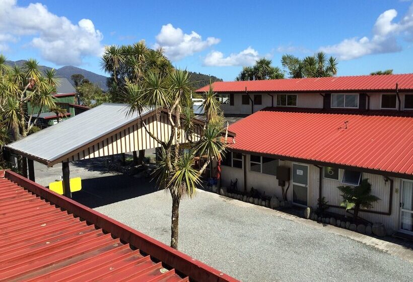 호스텔 Chateau Backpackers & Motels