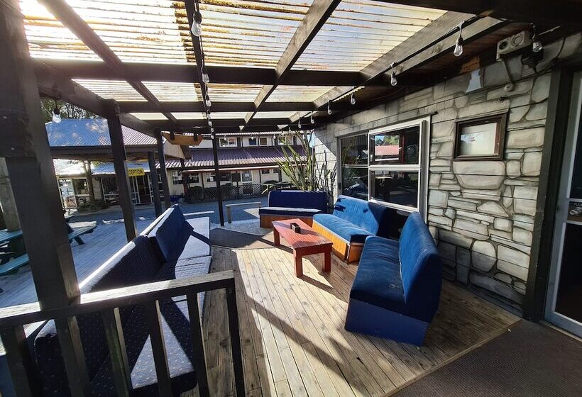 호스텔 Chateau Backpackers & Motels