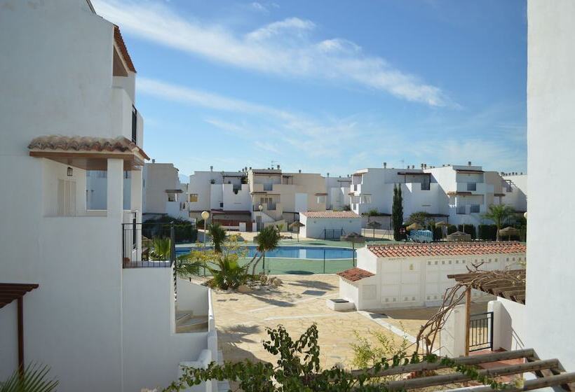 Apartamentos Natura World