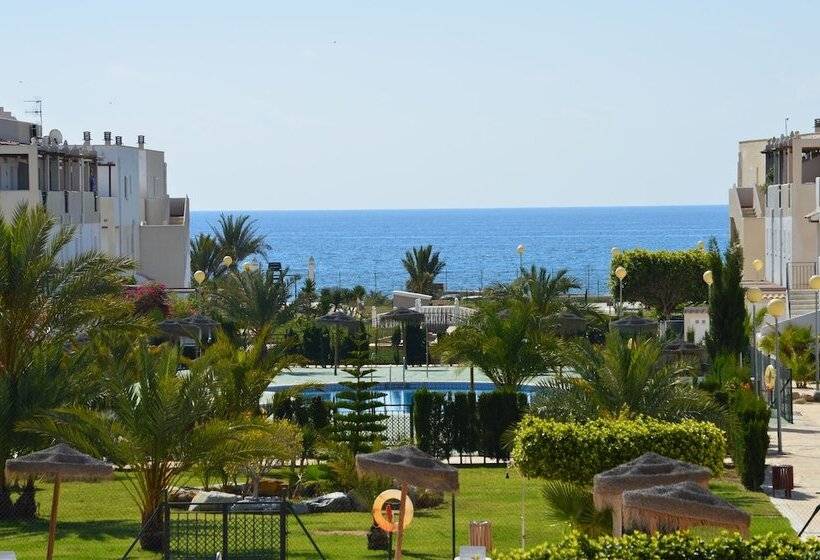 Apartamentos Natura World