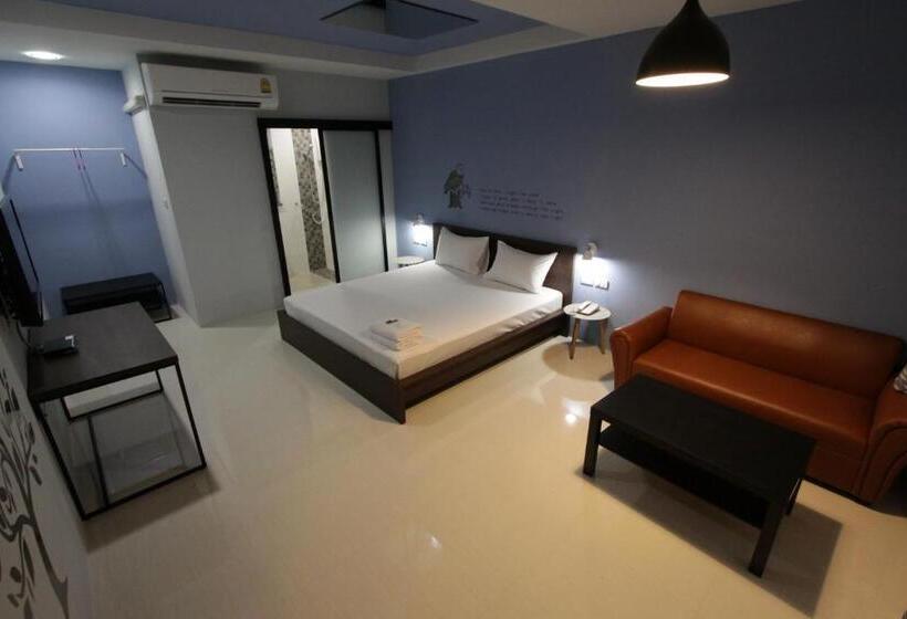 Eazy Motel B.a.n.g.n.a