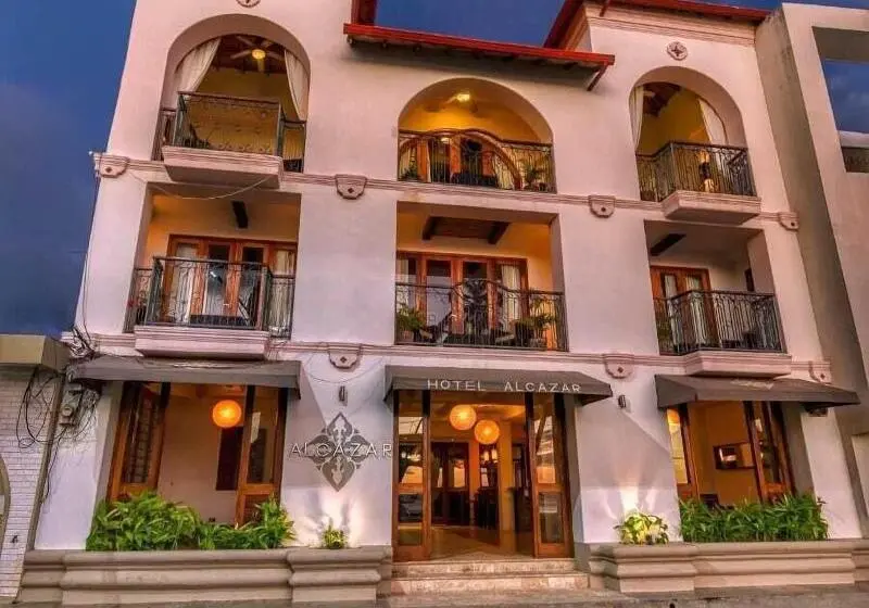 Hotelli Alcazar