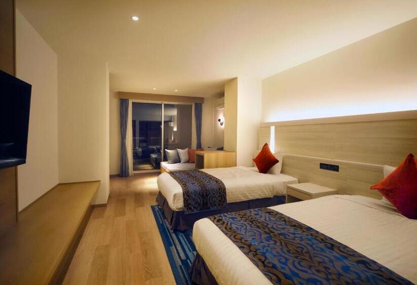 فندق Breeze Bay Marina