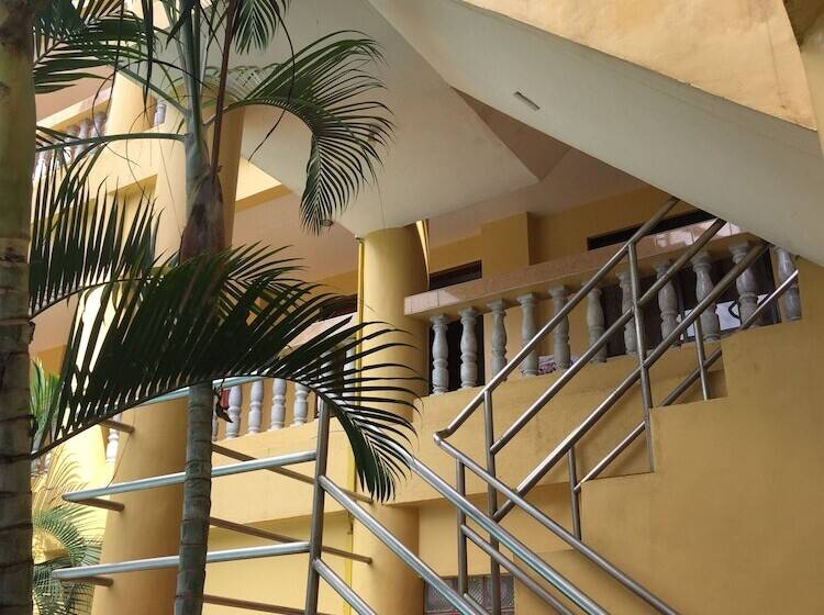 Hotel Cherrys @ Home Too Inland Resort