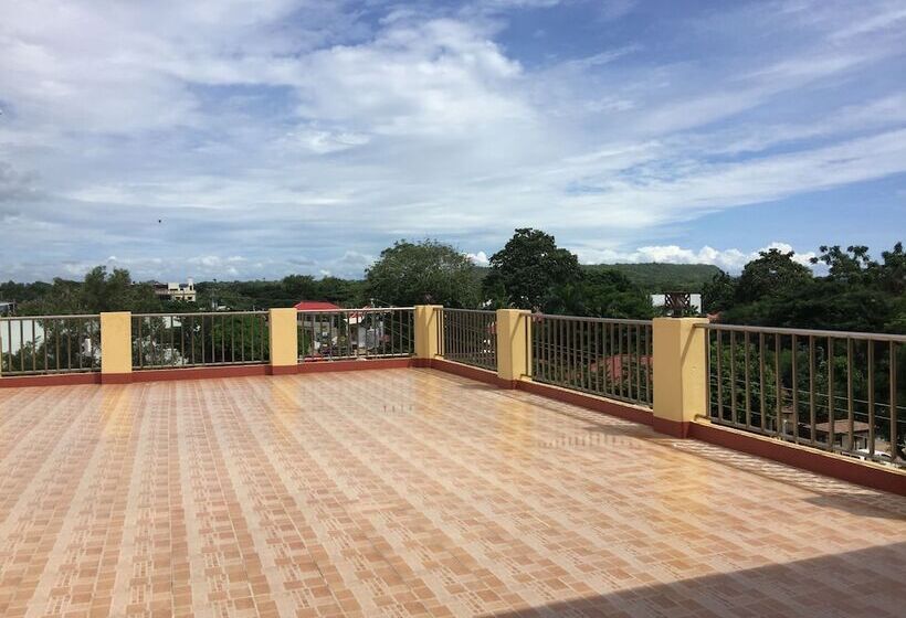 Hotel Cherrys @ Home Too Inland Resort