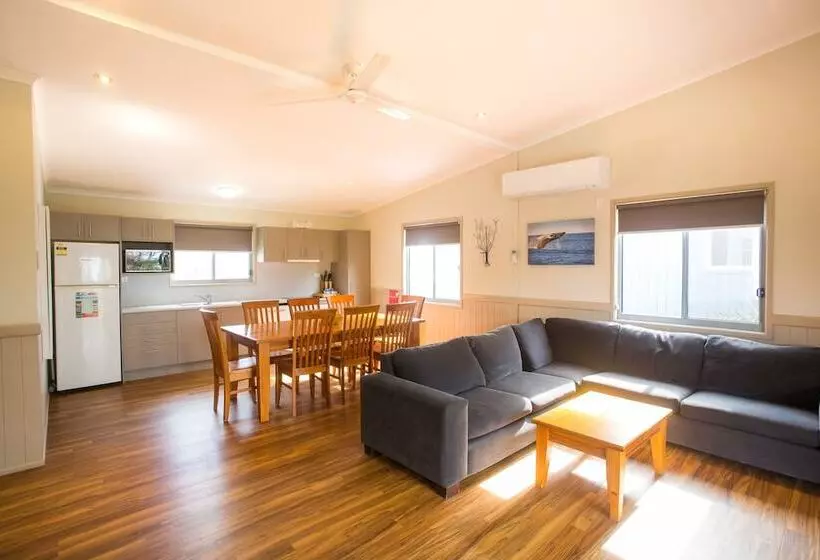 בית מלון כפרי Halifax Holiday Park