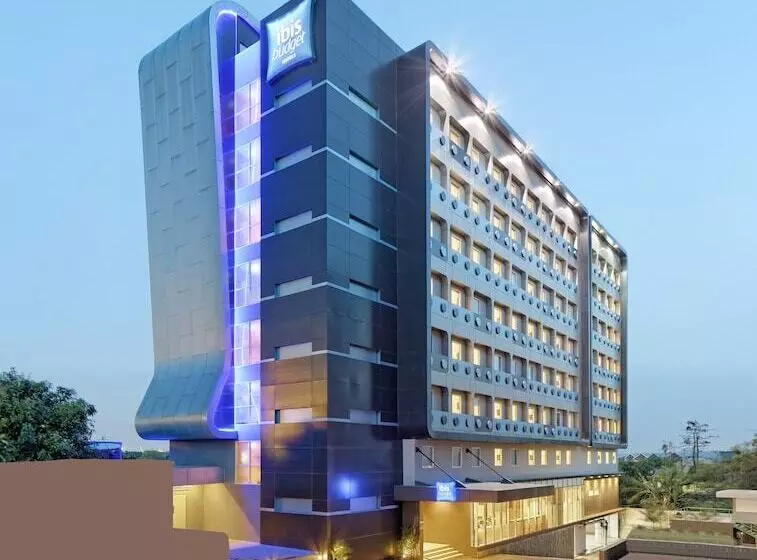 בית מלון כפרי Ibis Budget Jakarta Airport