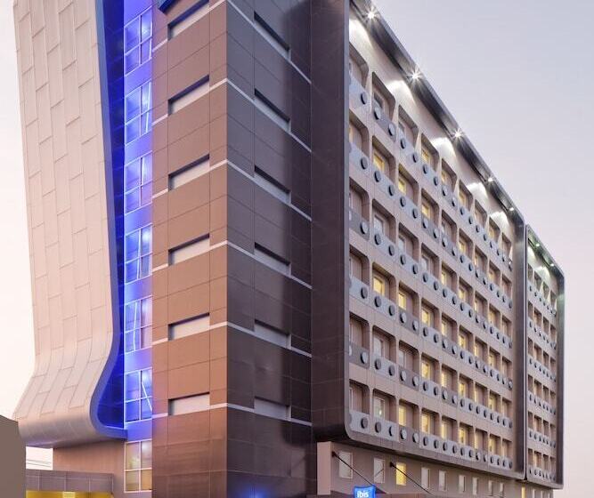 בית מלון כפרי Ibis Budget Jakarta Airport