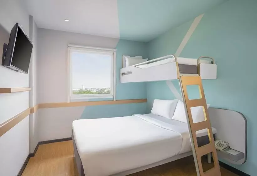 בית מלון כפרי Ibis Budget Jakarta Airport