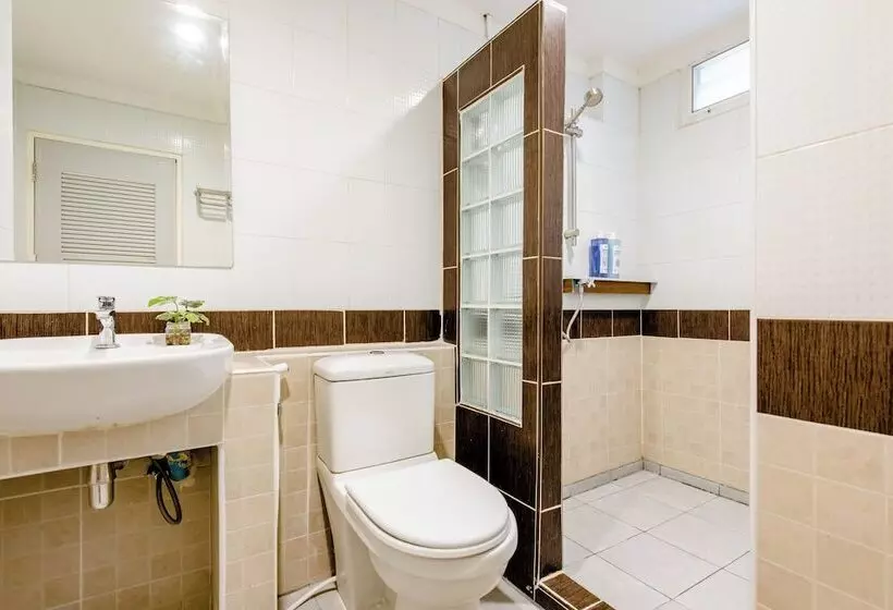 Hotelli Lee's Mark Residence