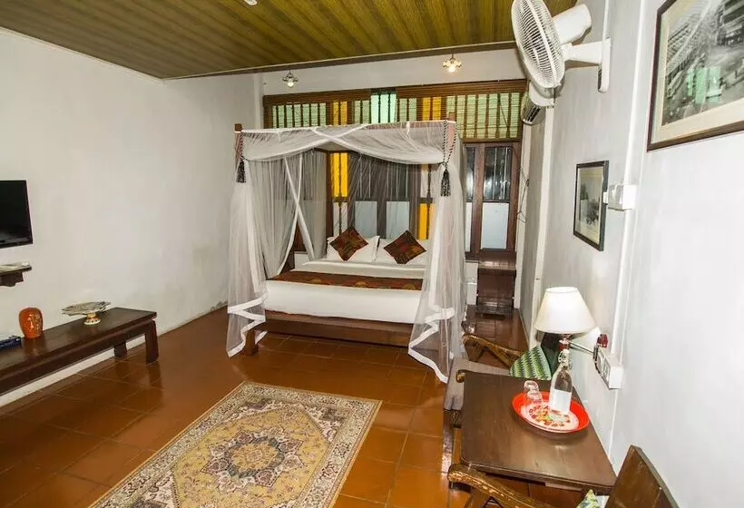 فندق Noordin Street House