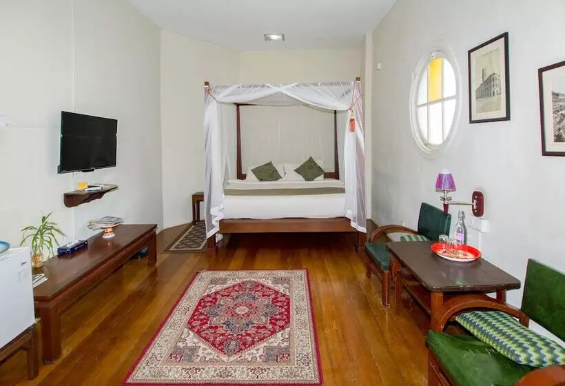 فندق Noordin Street House