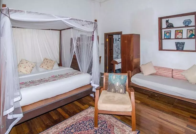 فندق Noordin Street House