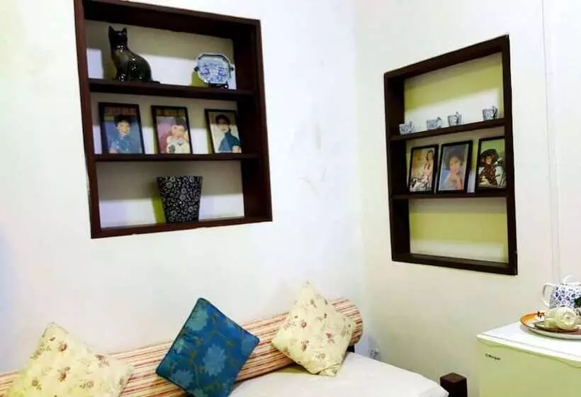 فندق Noordin Street House