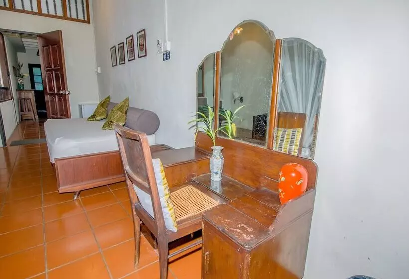 فندق Noordin Street House