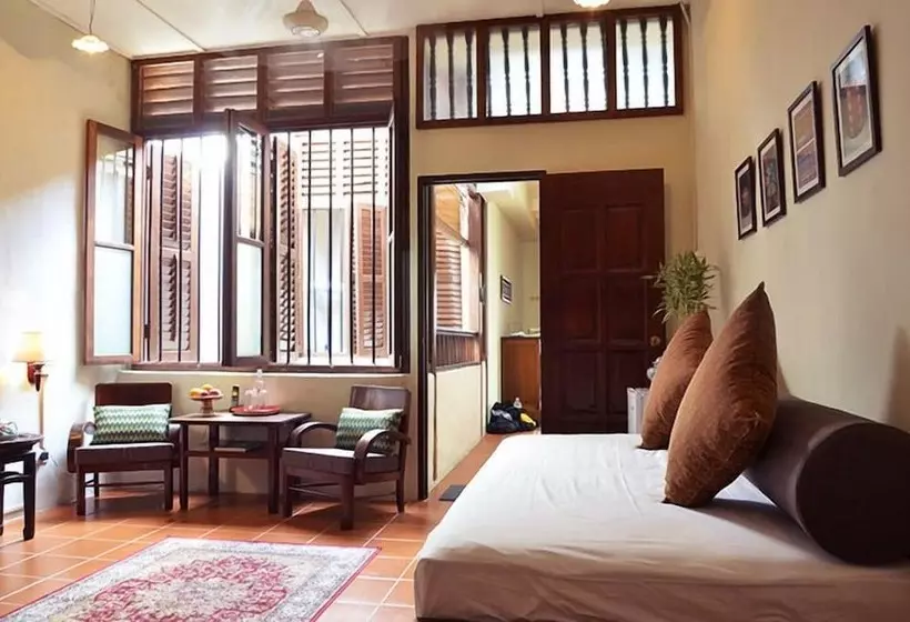 فندق Noordin Street House