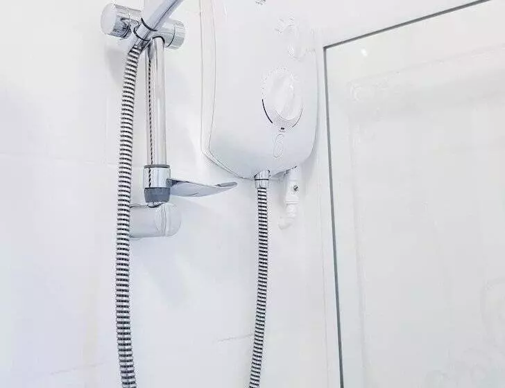 هتل Robin 7 Lodge City Centre