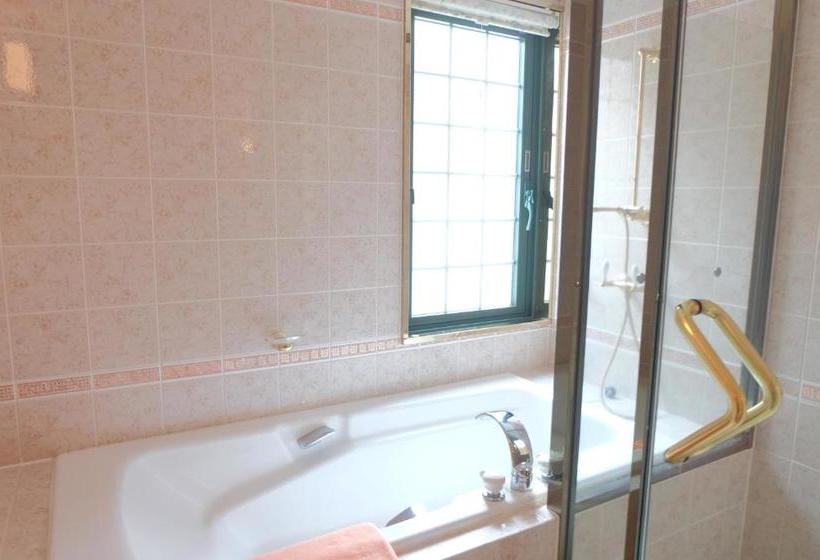 Отель Sea Borne