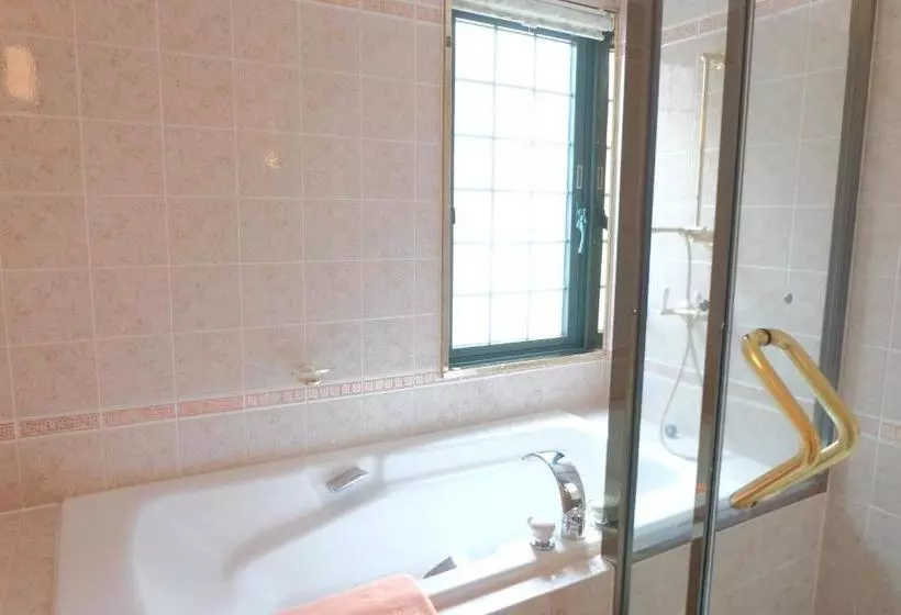 Отель Sea Borne