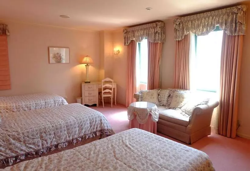 Отель Sea Borne