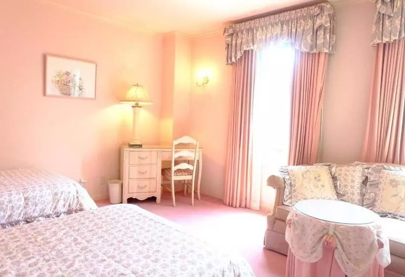 Отель Sea Borne