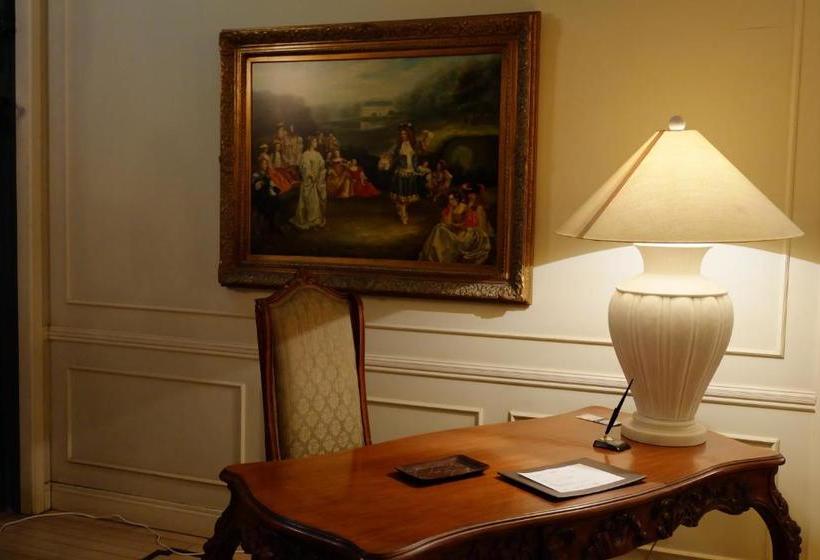 Отель Sea Borne