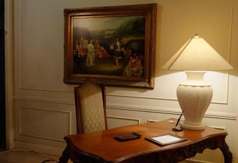 Отель Sea Borne