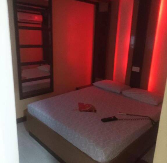 호텔 Sogo   Monumento, Lrt Station