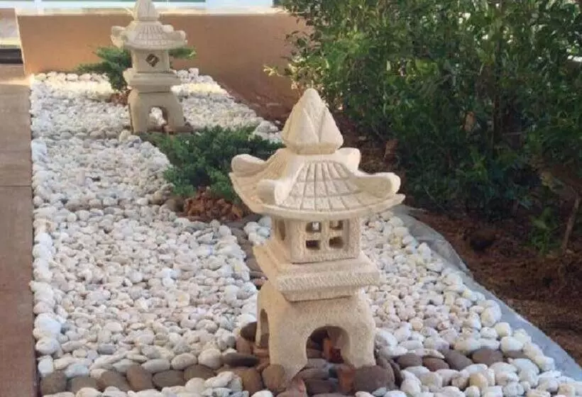 호텔 The Rich Residence