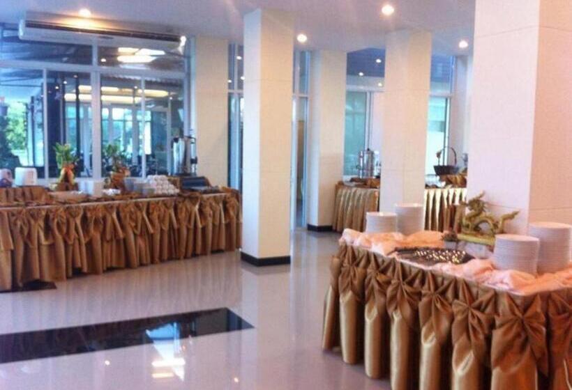 Отель The Rich Residence