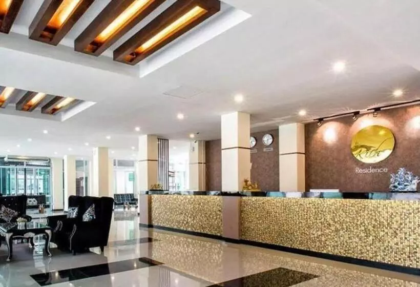 호텔 The Rich Residence