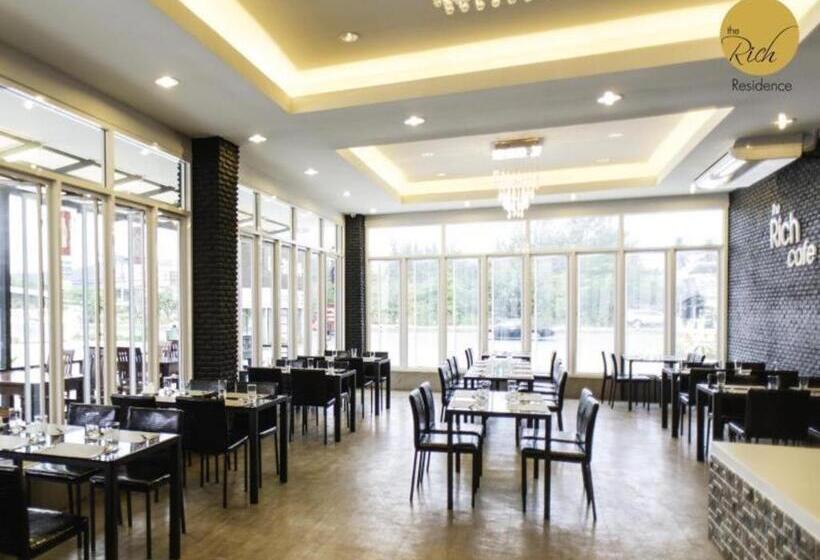 Отель The Rich Residence