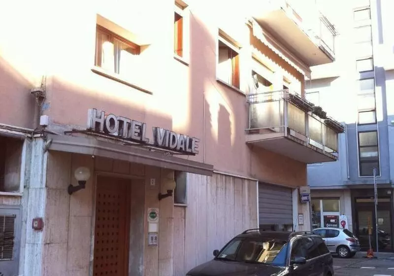 호텔 Vidale