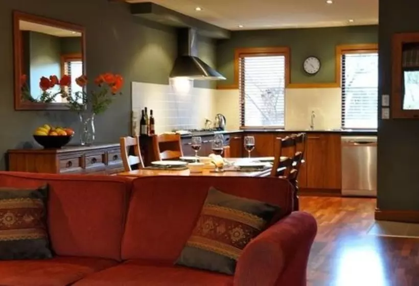 Lansdown Villa Apartments