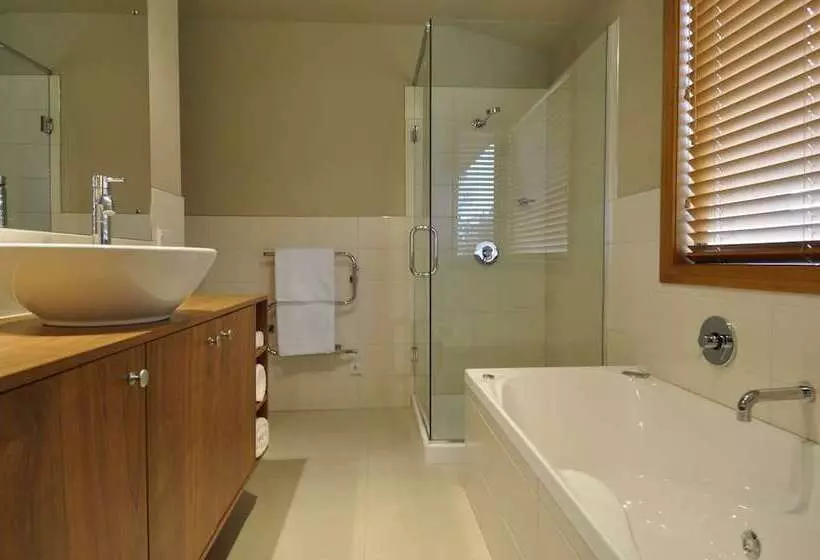 Lansdown Villa Apartments