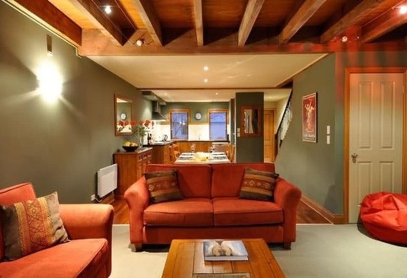 Lansdown Villa Apartments