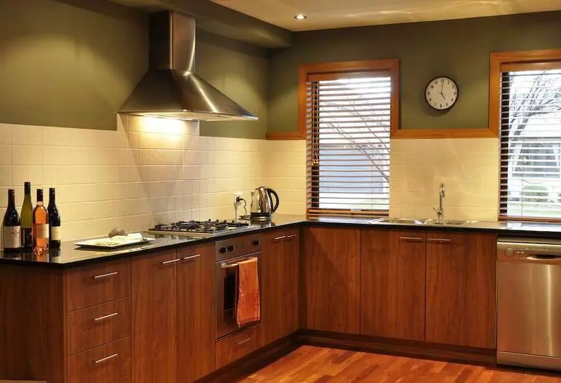 Lansdown Villa Apartments