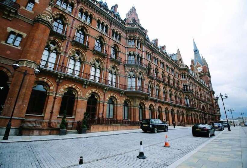 Park Views Apartments